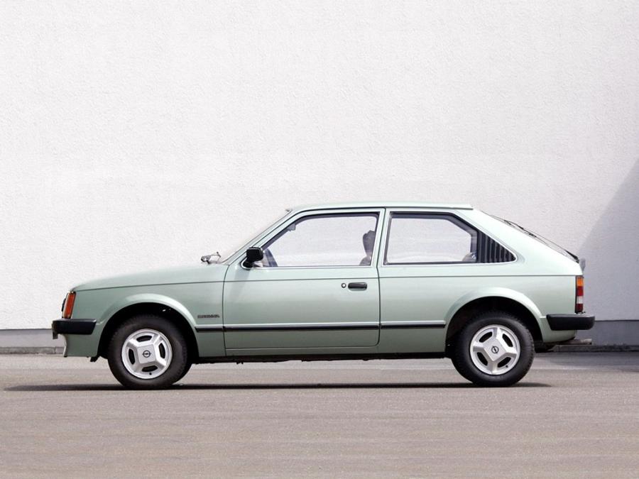  Opel Kadett 3-Door 1979 года  (фото 8 из 10)